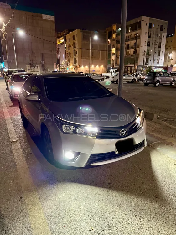 Toyota Corolla 2017 for Sale in Karachi Image-1