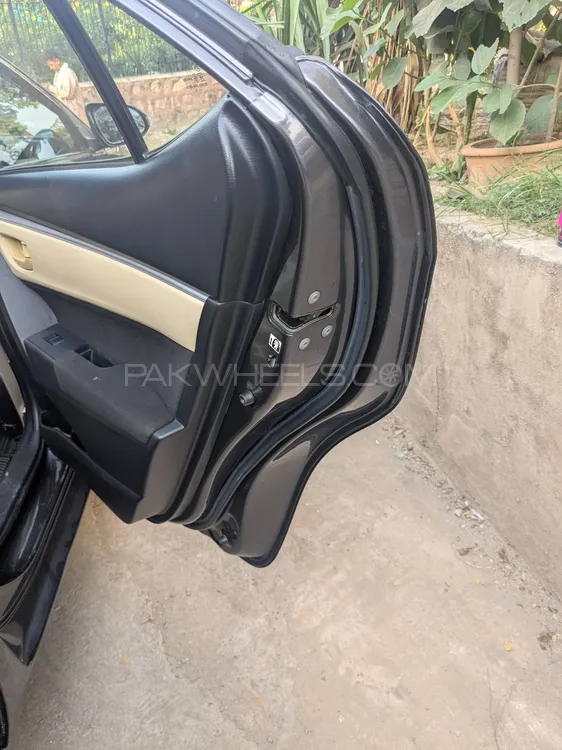 Toyota Corolla 2018 for Sale in Rawalpindi Toyota Corolla 2018 for Sale in Rawalpindi Image-14