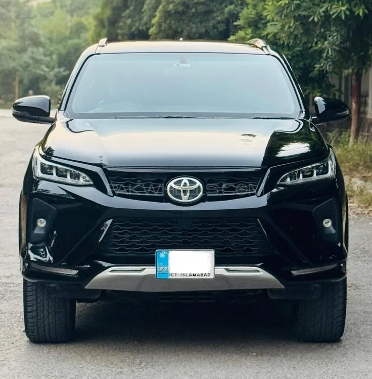 Toyota Fortuner 2023 for Sale in Islamabad Image-1