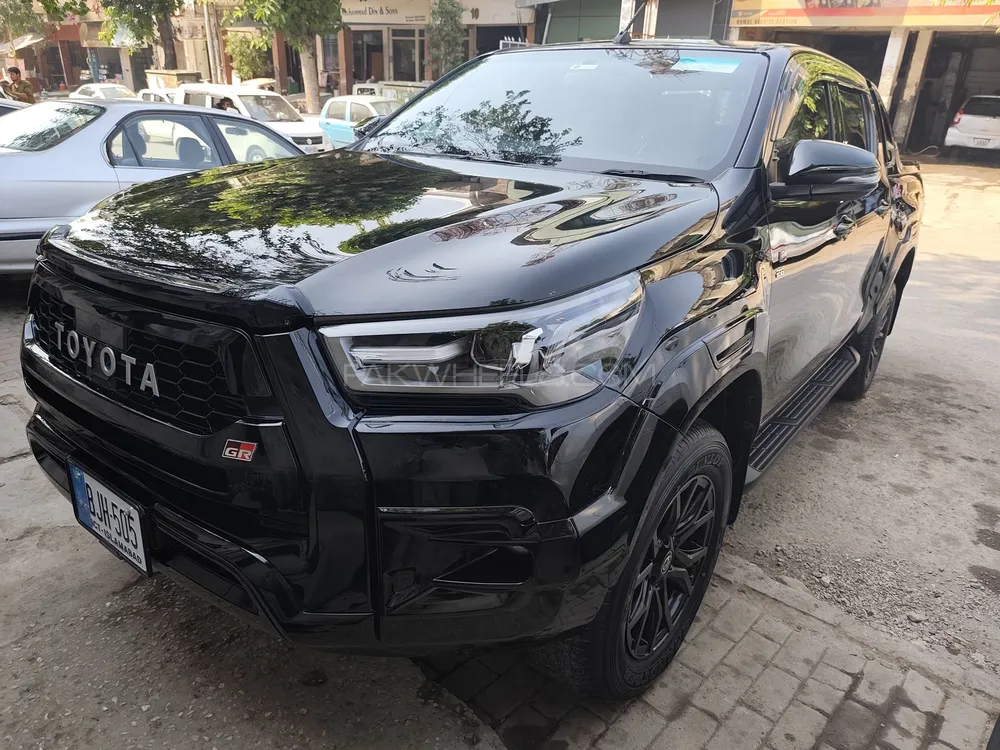 Toyota Hilux 2024 for Sale in Islamabad Image-1