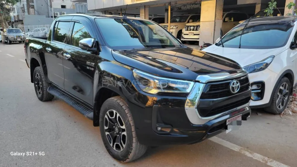 Toyota Hilux 2021 for Sale in Karachi Image-1