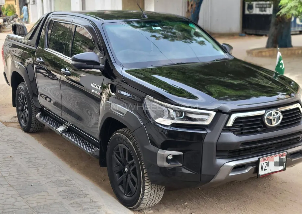 Toyota Hilux 2021 for Sale in Karachi Image-1