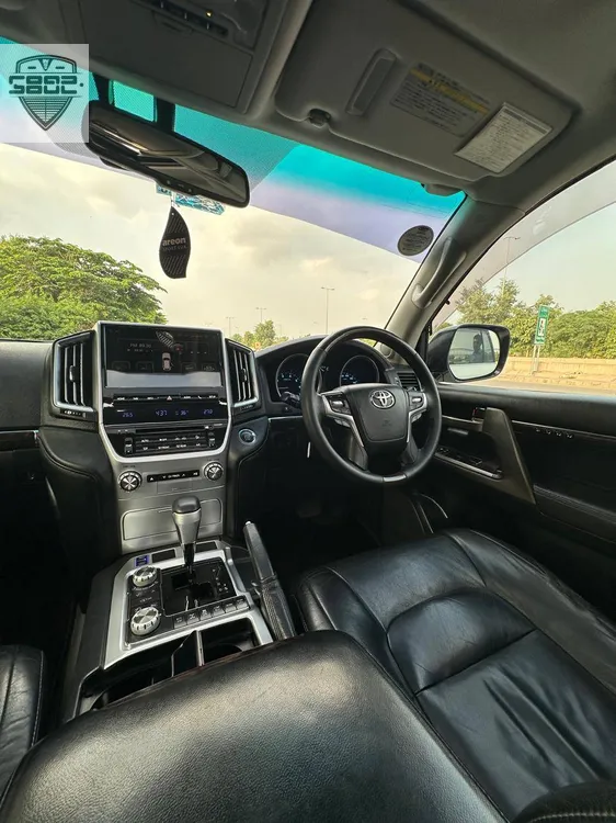 Toyota Land Cruiser 2011 for Sale in Lahore Toyota Land Cruiser 2011 for Sale in Lahore Image-10
