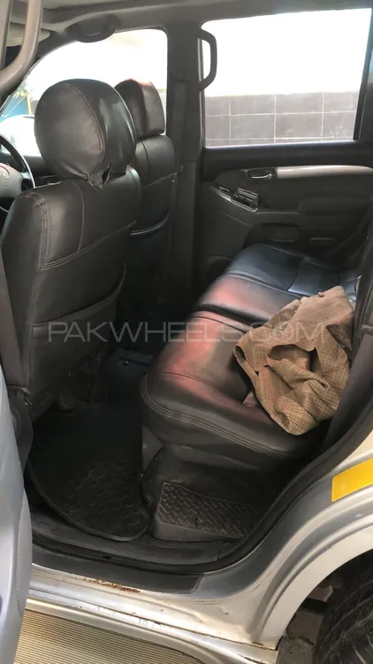 Toyota Prado 2004 for Sale in Lahore Toyota Prado 2004 for Sale in Lahore Image-11