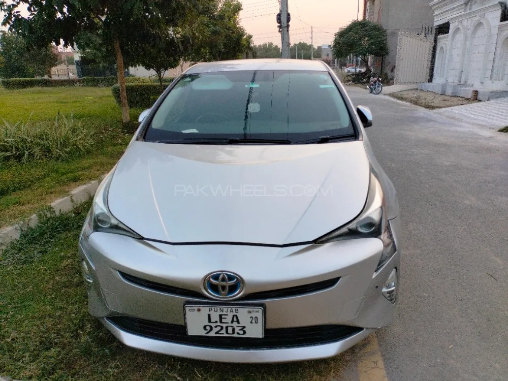 Toyota Prius 2016 for Sale in Faisalabad Image-1