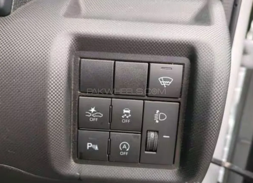 Toyota Raize 2020 for Sale in Sialkot Toyota Raize 2020 for Sale in Sialkot Image-14