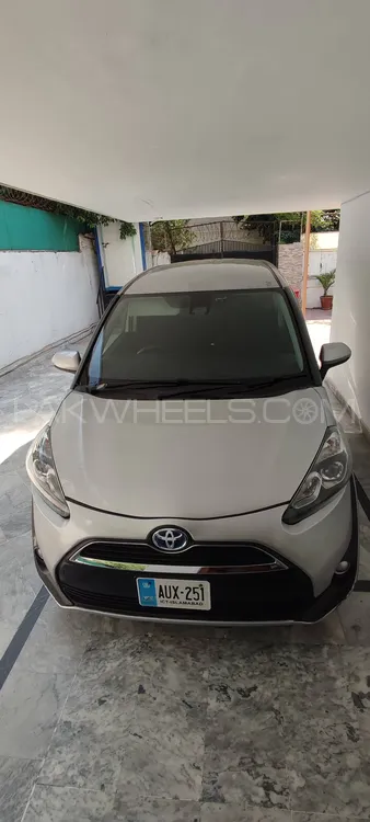 Toyota Sienta 2016 for Sale in Islamabad Image-1