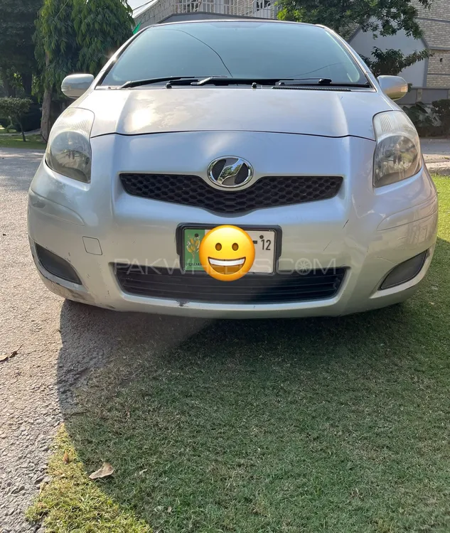 Toyota Vitz 2009 for Sale in Lahore Image-1