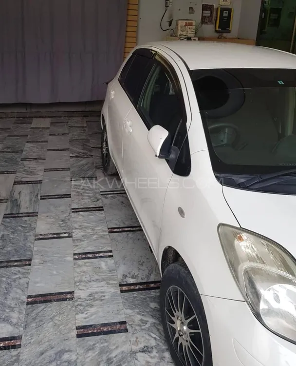 Toyota Vitz 2010 for Sale in Quetta Image-1