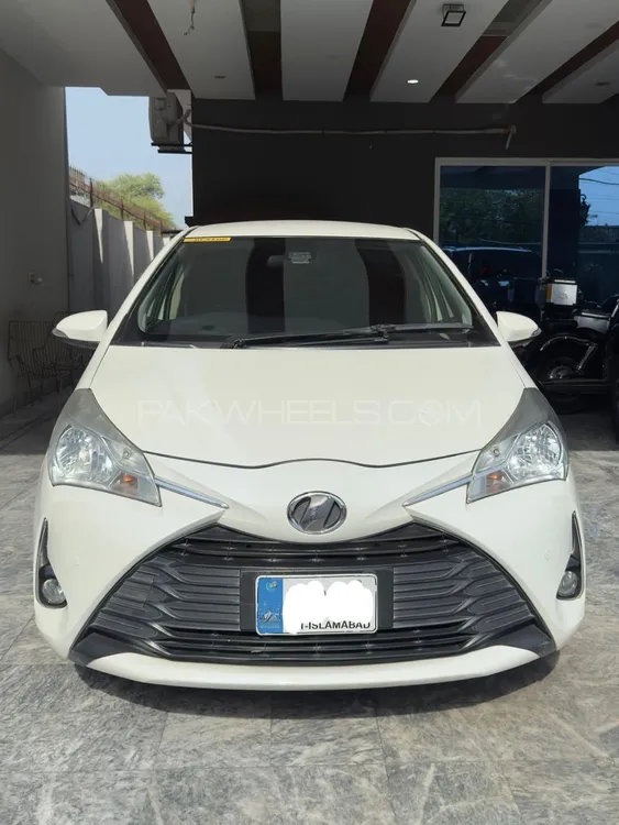 Toyota Vitz 2017 for Sale in Islamabad Image-1