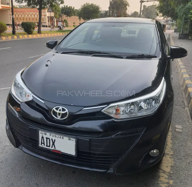 Toyota Yaris Sedan 2021 for Sale in Lahore Image-1