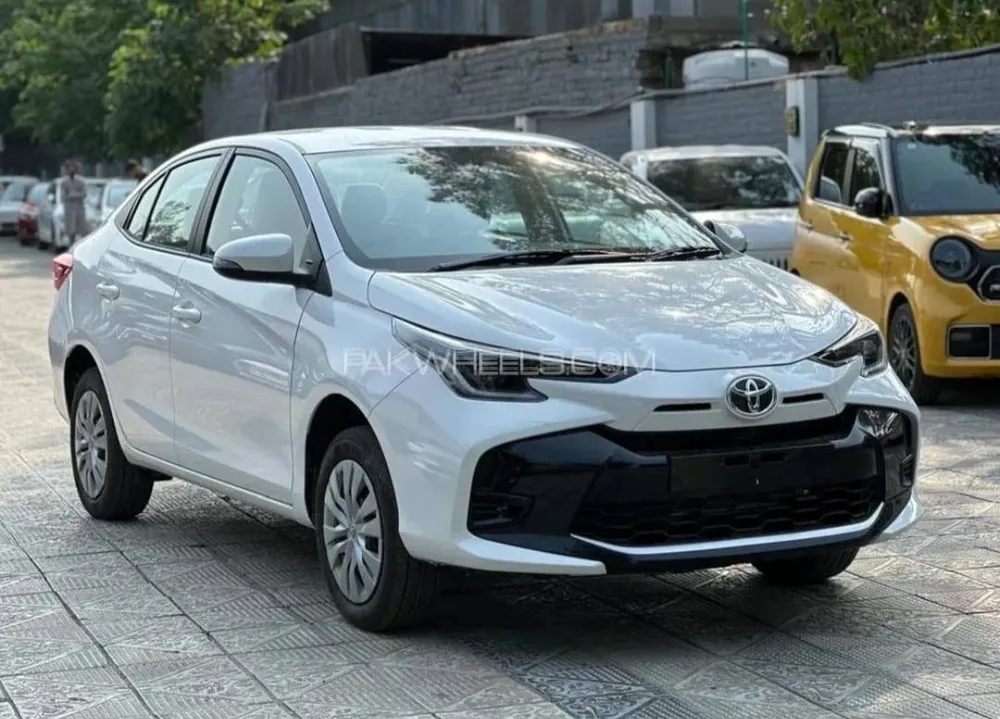 Toyota Yaris Sedan 2025 for Sale in Lahore Image-1