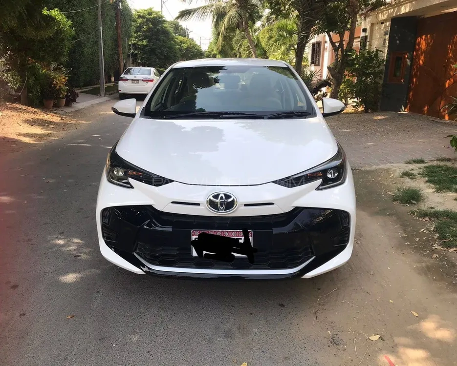 Toyota Yaris Sedan 2025 for Sale in Karachi Image-1