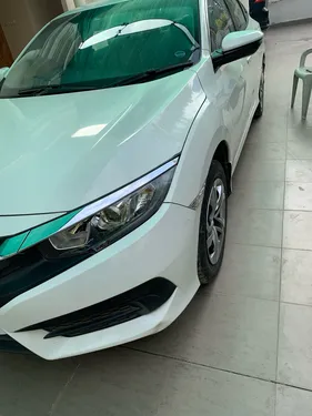 Honda Civic 1.8 i-VTEC CVT 2016