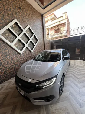 Honda Civic Oriel 1.8 i-VTEC CVT 2020
