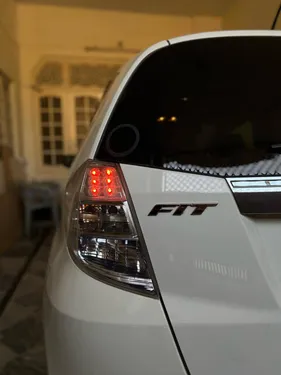Honda Fit 1.3 Hybrid Navi Premium Selection 2013