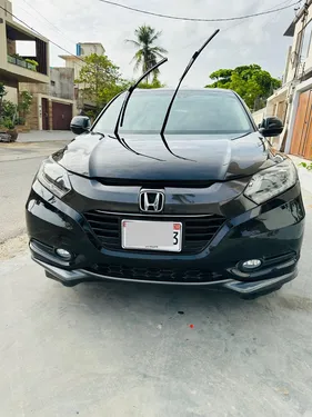 Honda Vezel Hybrid X 2014