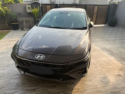 Hyundai Elantra Hybrid 2025