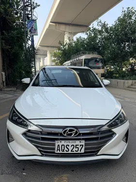 Hyundai Elantra GL 2024