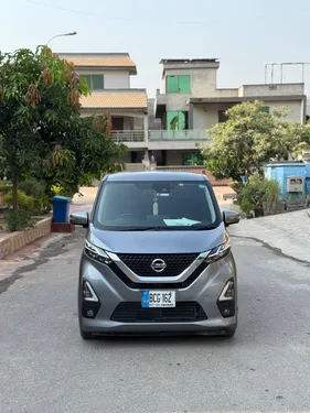 Nissan Dayz Highway Star S hybrid X pro pilot 2021