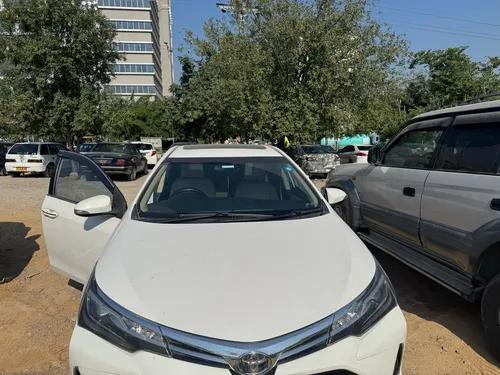 Toyota Corolla Altis Grande CVT-i 1.8 2019