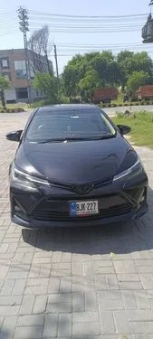 Toyota Corolla Altis Grande CVT-i 1.8 2019