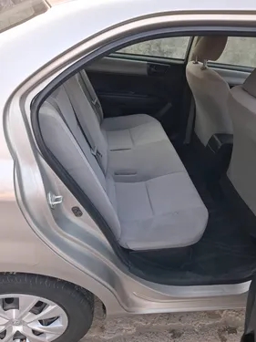 Toyota Corolla Axio Hybrid 1.5 2013