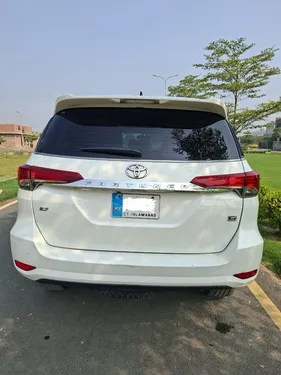 Toyota Fortuner 2.7 G 2020