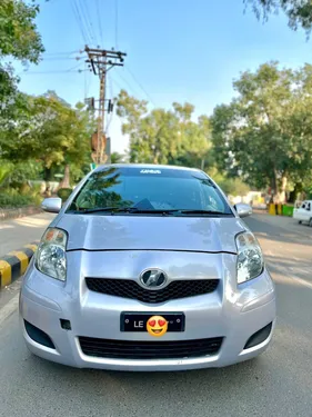 Toyota Vitz F 1.0 2009
