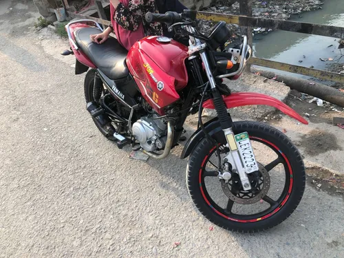 Yamaha YBR 125 2015