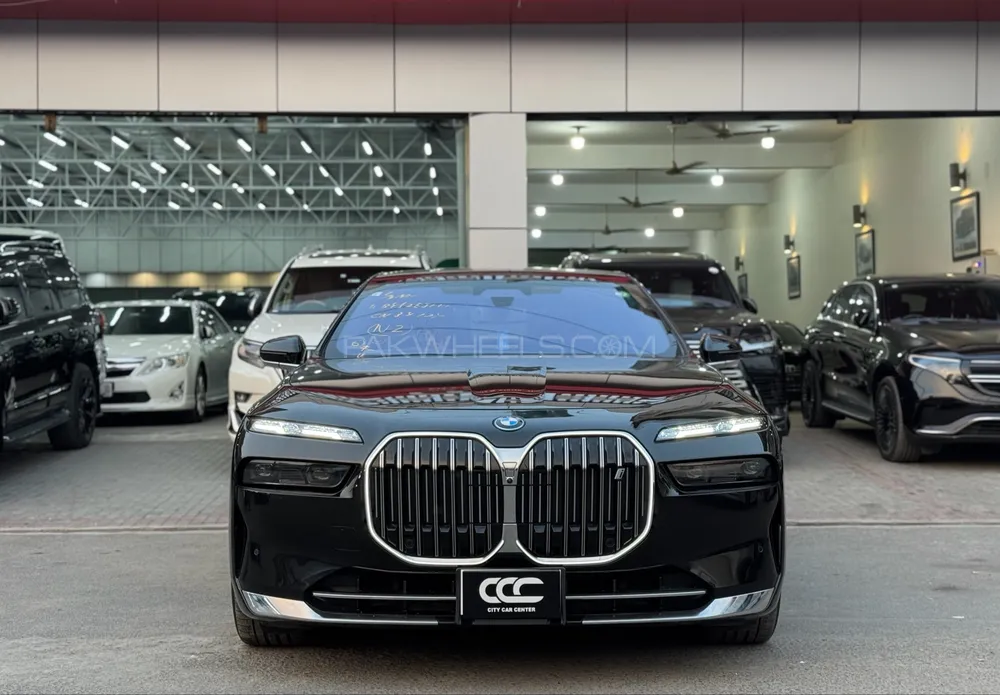 BMW 7 Series 2023 for Sale in Lahore Image-1