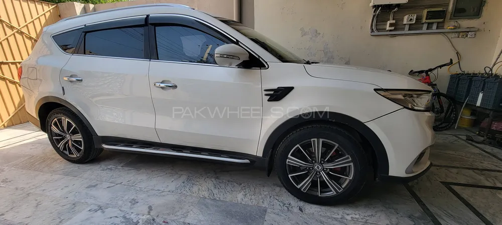 DFSK Glory 580 2022 for Sale in Peshawar Image-1