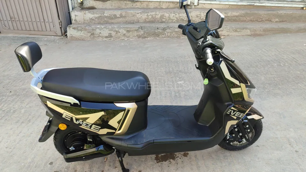 Evee Gen-Z 2025 for Sale Evee Gen-Z 2025 for Sale Image-3