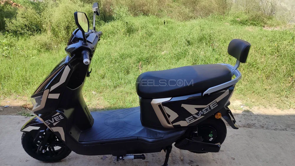 Evee Gen-Z 2025 for Sale Evee Gen-Z 2025 for Sale Image-4
