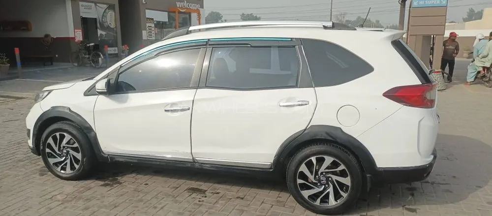Honda BR-V 2017 for Sale in Gujranwala Image-1