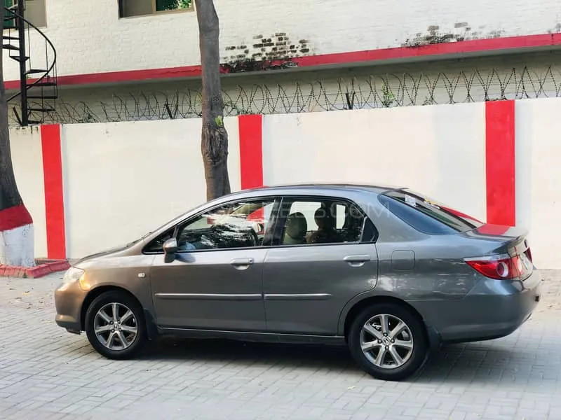 Honda City 2008 for Sale in Lahore Image-1
