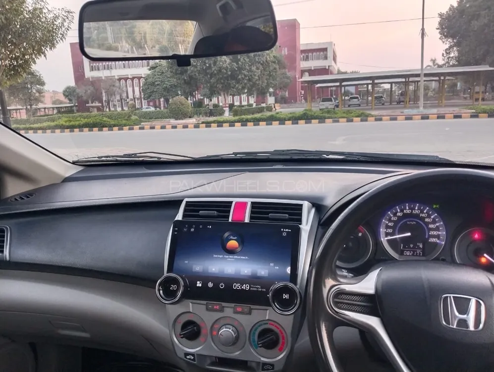 Honda City 2018 for Sale in Khanewal Honda City 2018 for Sale in Khanewal Image-7