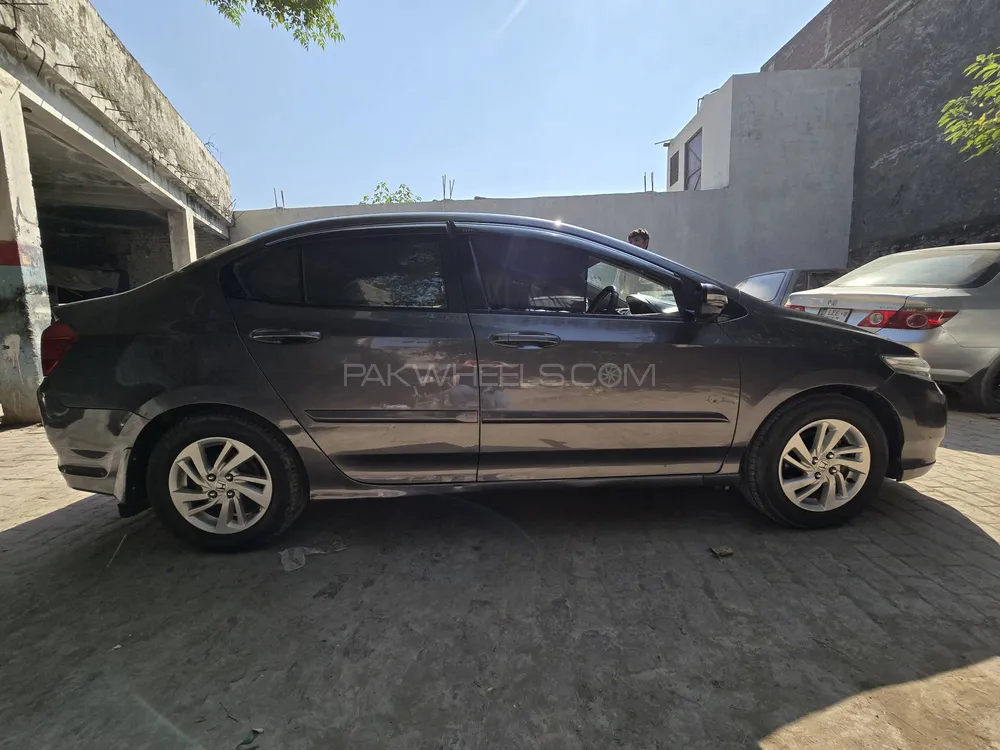 Honda City 2017 for Sale in Sialkot Image-1