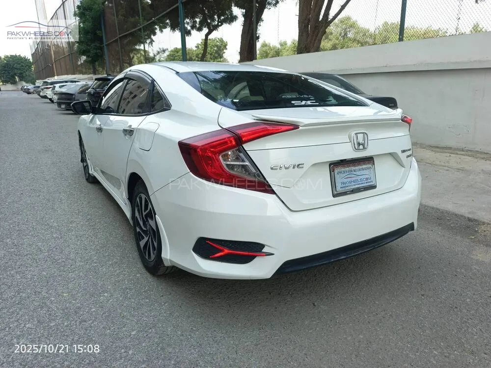 ہونڈا سوک 2016 for Sale in کراچی ہونڈا سوک 2016 for Sale in کراچی Image-4