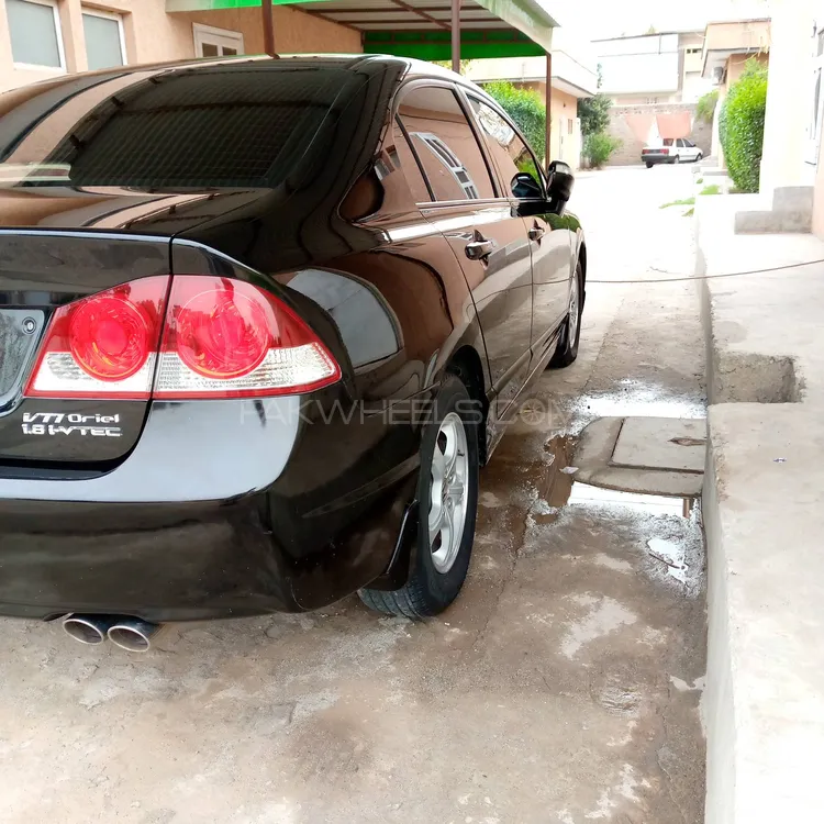 Honda Civic 2010 for Sale in Peshawar Image-1
