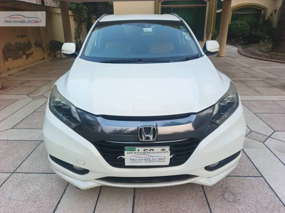 Honda Vezel 2015 for Sale in Lahore Image-1