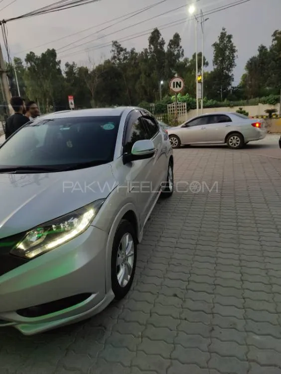 Honda Vezel 2014 for Sale in Islamabad Honda Vezel 2014 for Sale in Islamabad Image-2