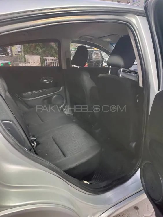 Honda Vezel 2014 for Sale in Islamabad Honda Vezel 2014 for Sale in Islamabad Image-10