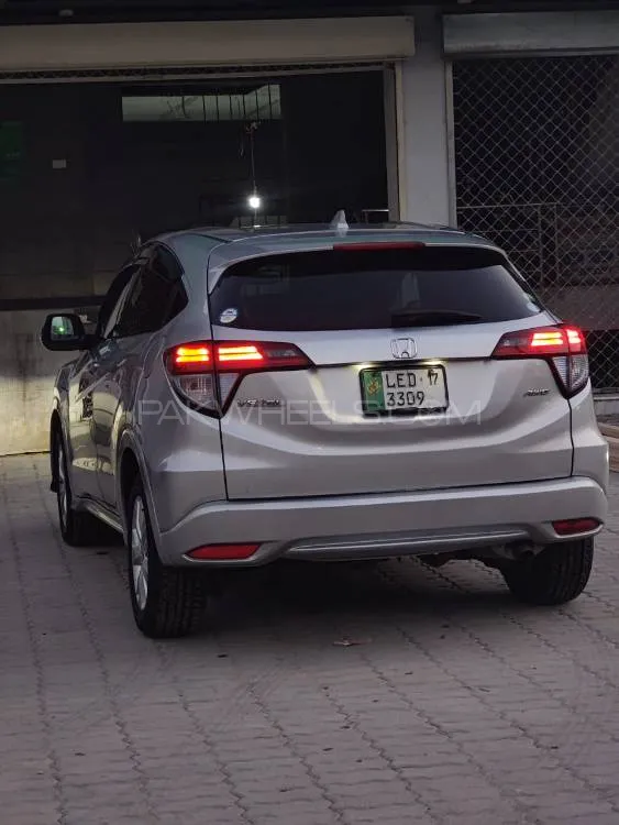 Honda Vezel 2014 for Sale in Islamabad Honda Vezel 2014 for Sale in Islamabad Image-14
