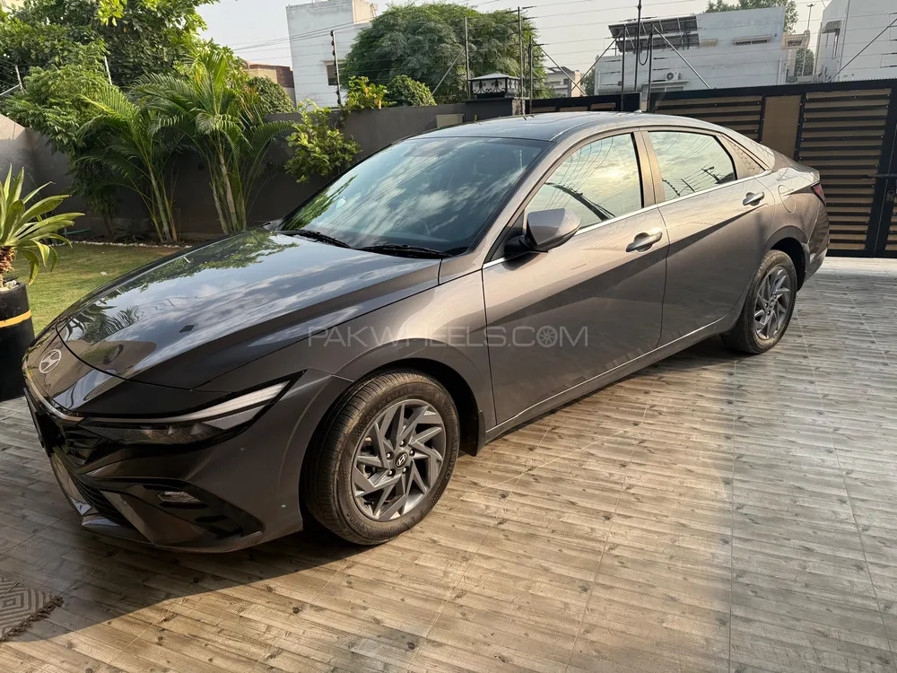Hyundai Elantra 2025 for Sale in Lahore Hyundai Elantra 2025 for Sale in Lahore Image-2