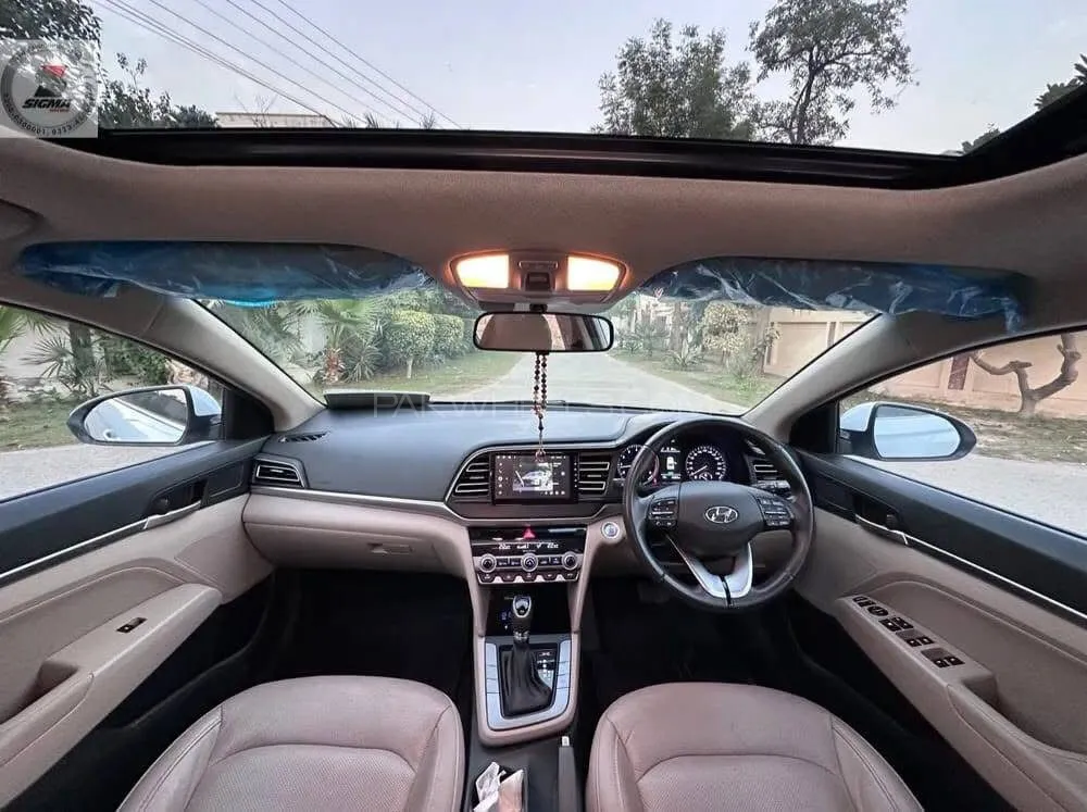 Hyundai Elantra 2023 for Sale in Lahore Image-1