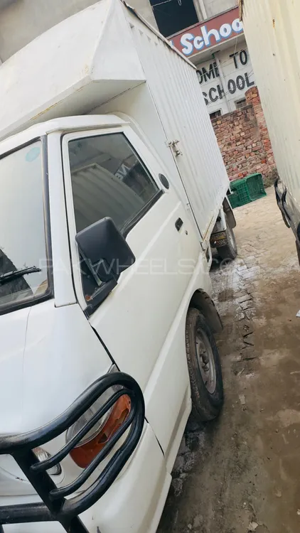 Hyundai Shehzore 2005 for Sale in Lahore Hyundai Shehzore 2005 for Sale in Lahore Image-2