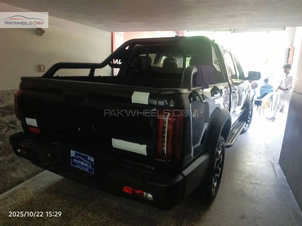 JAC T9 2025 for Sale in Lahore JAC T9 2025 for Sale in Lahore Image-4