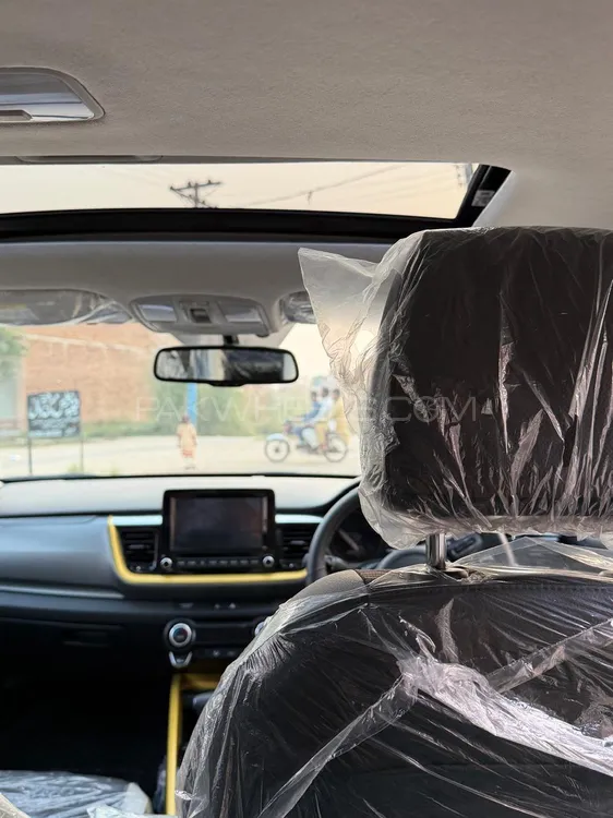 KIA Stonic 2025 for Sale in Faisalabad KIA Stonic 2025 for Sale in Faisalabad Image-7