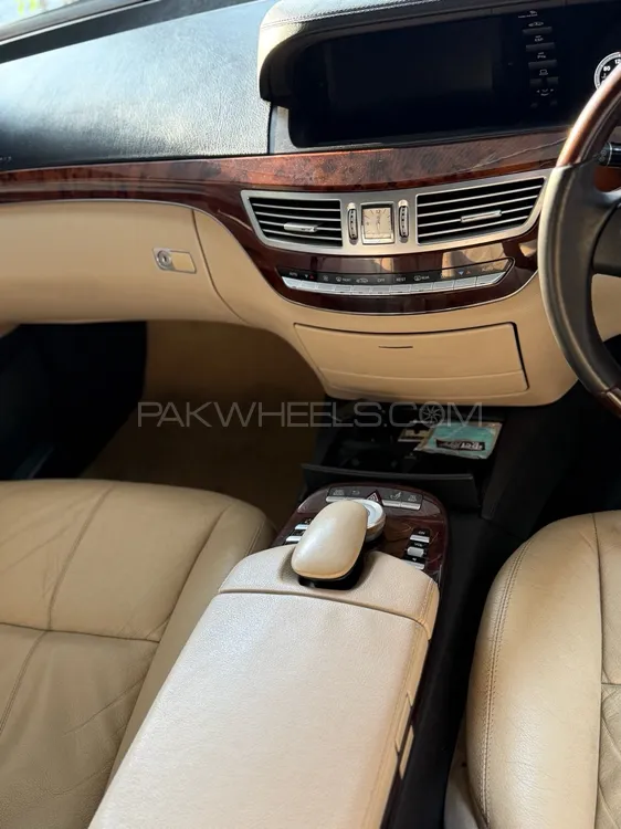 Mercedes Benz S Class 2008 for Sale in Peshawar Mercedes Benz S Class 2008 for Sale in Peshawar Image-14